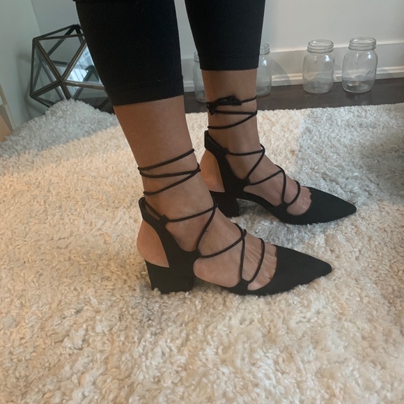 Zara Lace up lower heel - size 39 - Picture 2 of 2